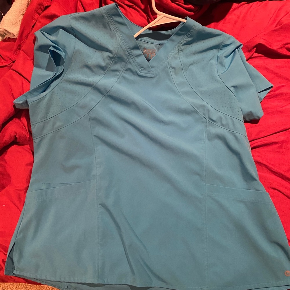Barco One One scrub set